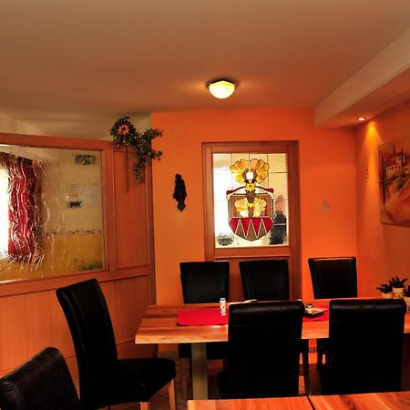 Hotel Garni Zerza Tropolach Ngoại thất bức ảnh