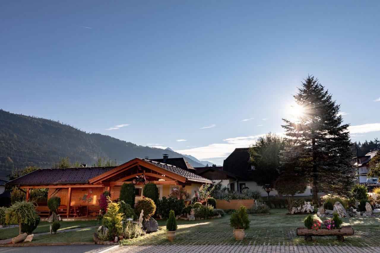 Hotel Garni Zerza Tropolach Ngoại thất bức ảnh