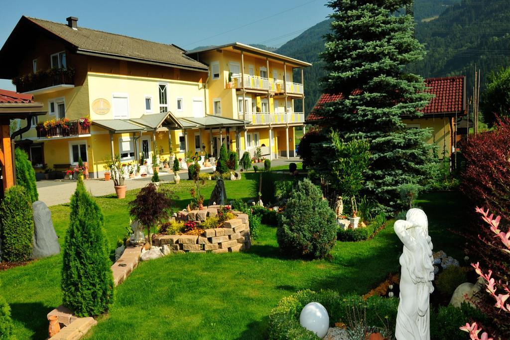 Hotel Garni Zerza Tropolach Ngoại thất bức ảnh