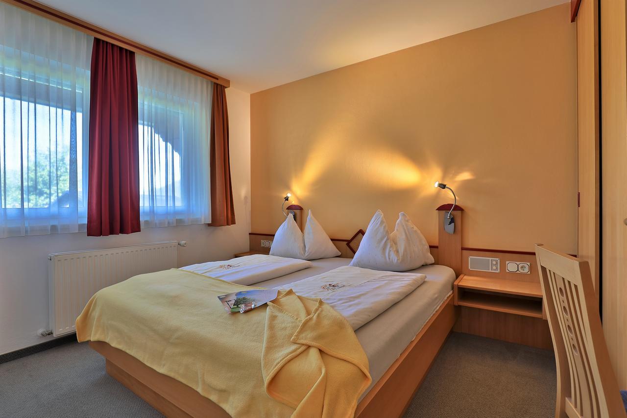 Hotel Garni Zerza Tropolach Ngoại thất bức ảnh