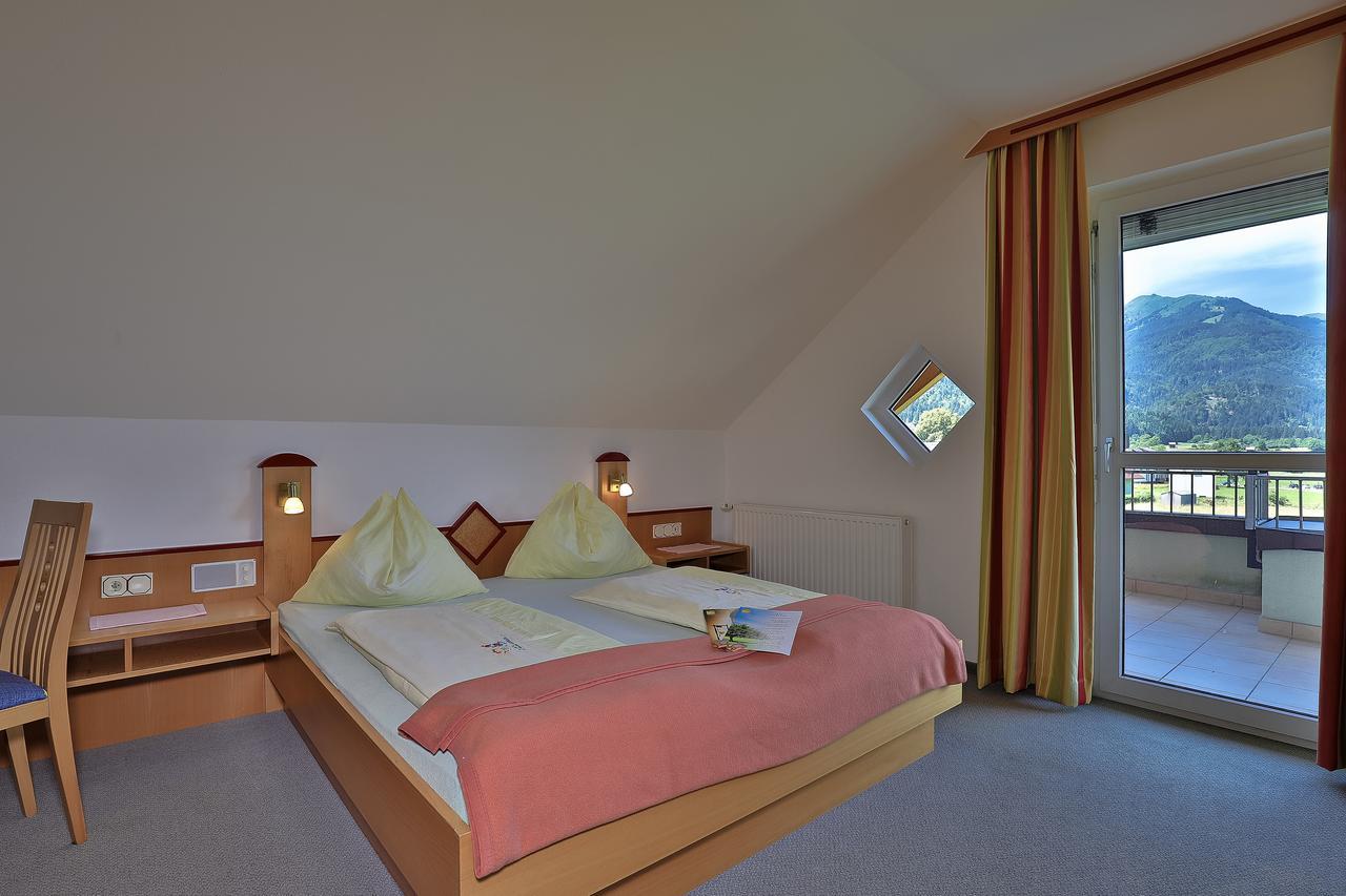 Hotel Garni Zerza Tropolach Ngoại thất bức ảnh