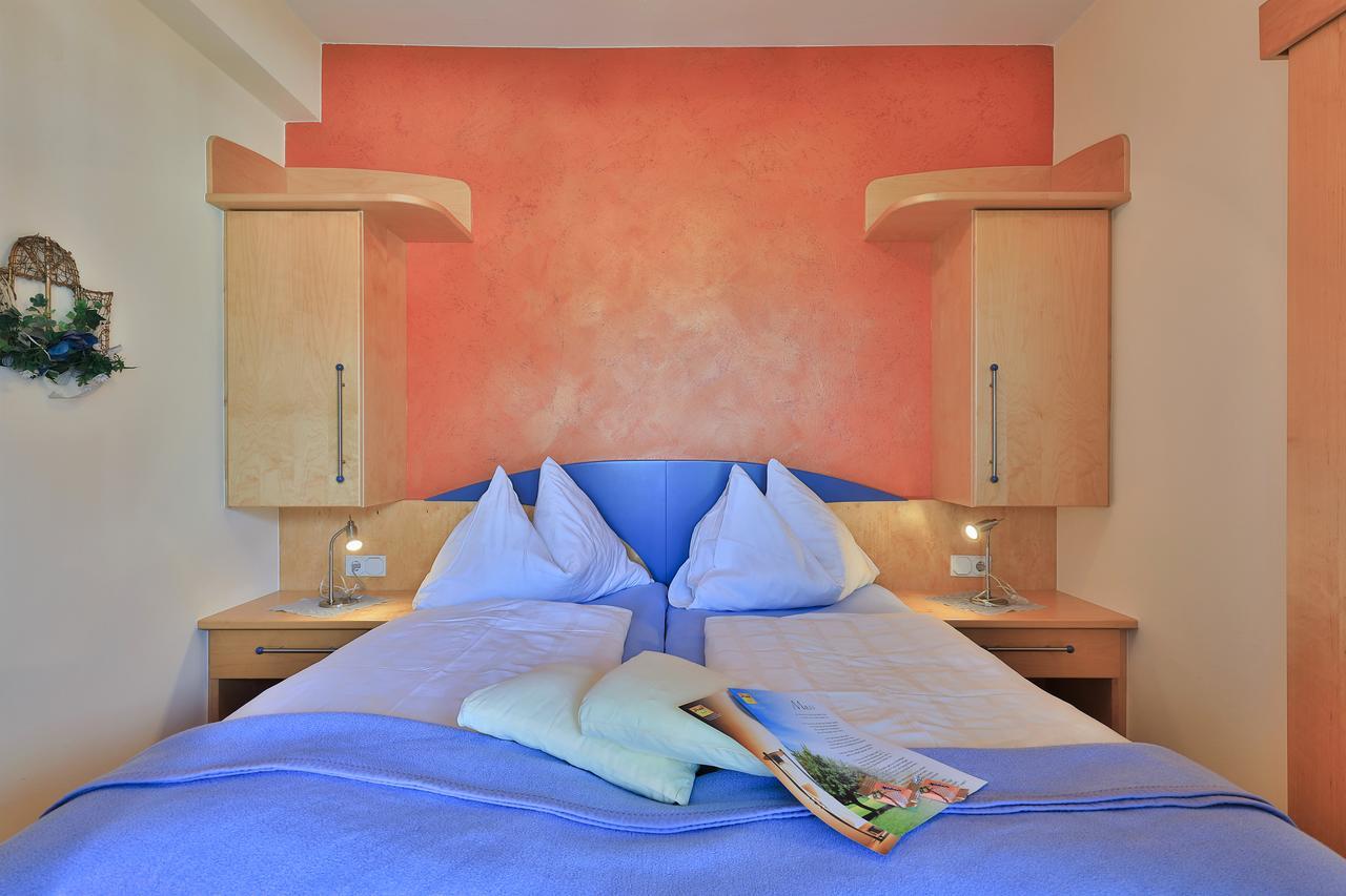 Hotel Garni Zerza Tropolach Ngoại thất bức ảnh