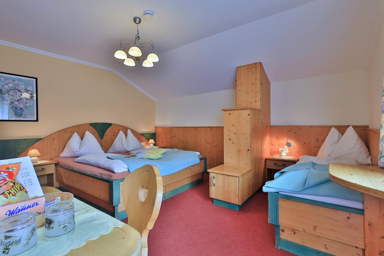 Hotel Garni Zerza Tropolach Ngoại thất bức ảnh